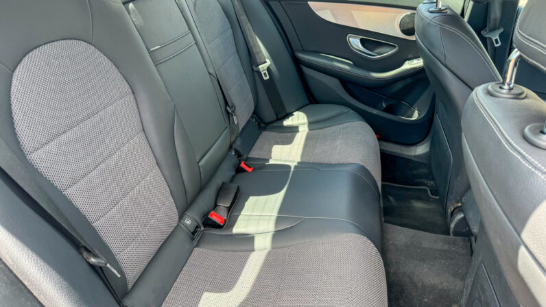
								Mercedes Clase C200d Avantgarde 2018 Automatic full									