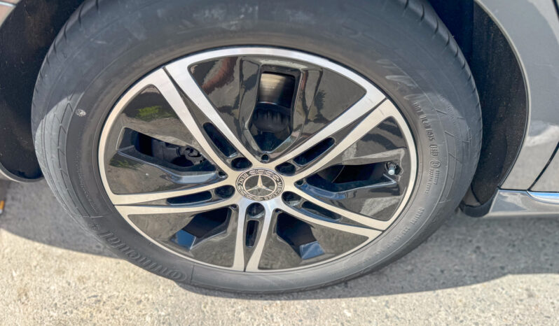 
								Mercedes Clase C200d Avantgarde 2018 Automatic full									