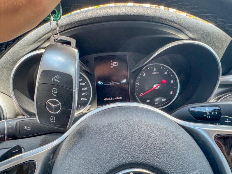 
								Mercedes Clase C200d Avantgarde 2018 Automatic full									