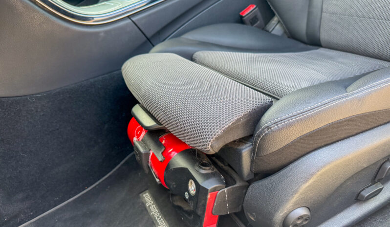 
								Mercedes Clase C200d Avantgarde 2018 Automatic full									