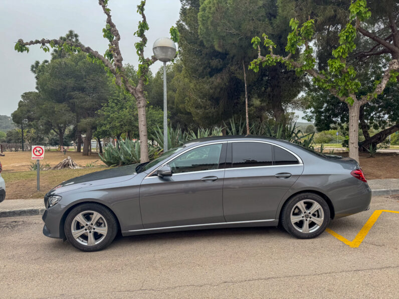 
								Mercedes Clase E200d 2019 Berlina full									