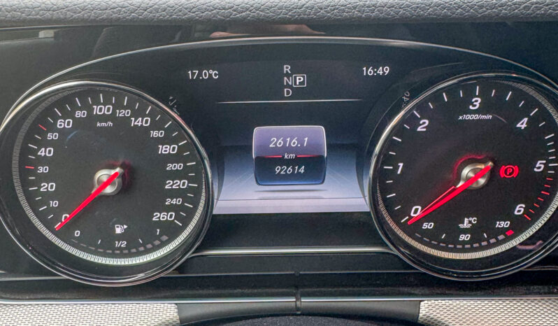 
								Mercedes Clase E200d 2019 Berlina full									