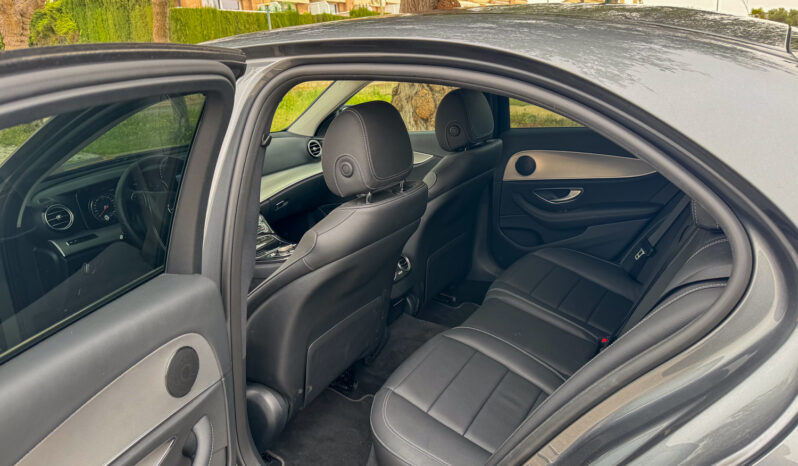 
								Mercedes Clase E200d 2019 Berlina full									