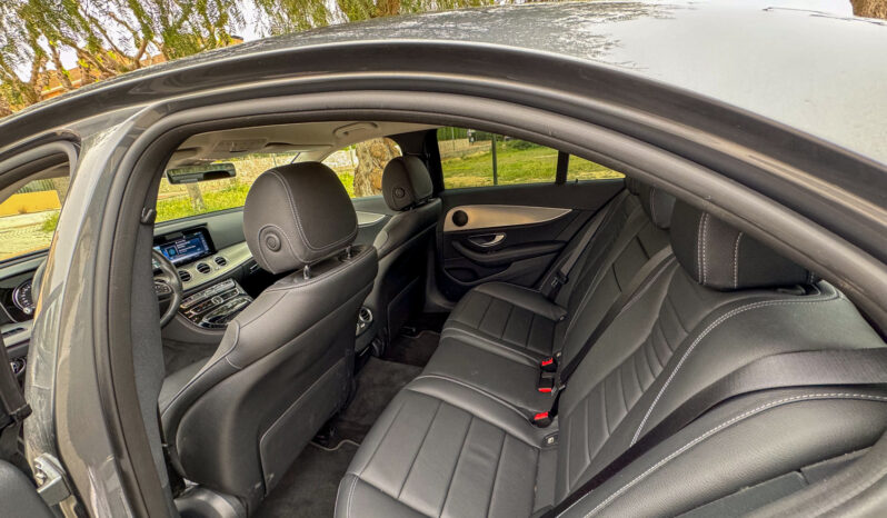 
								Mercedes Clase E200d 2019 Berlina full									