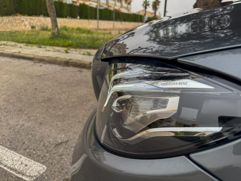 
								Mercedes Clase E200d 2019 Berlina full									