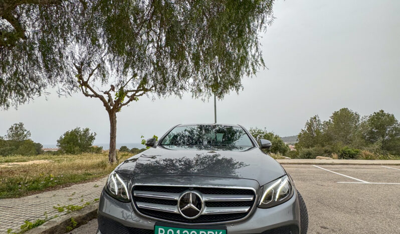 
								Mercedes Clase E200d 2019 Berlina full									