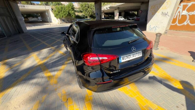 
								MERCEDES-BENZ Clase A 180d 8G-DCT 5 Puertas 2021 full									
