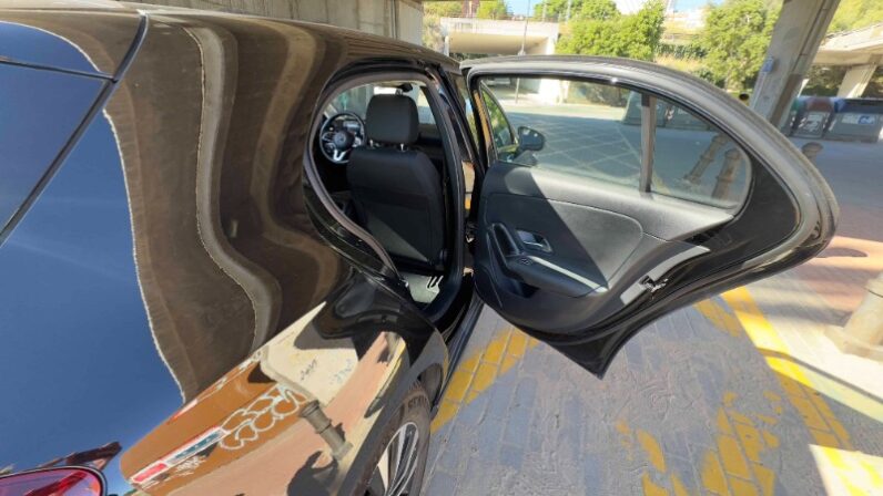 
								MERCEDES-BENZ Clase A 180d 8G-DCT 5 Puertas 2021 full									
