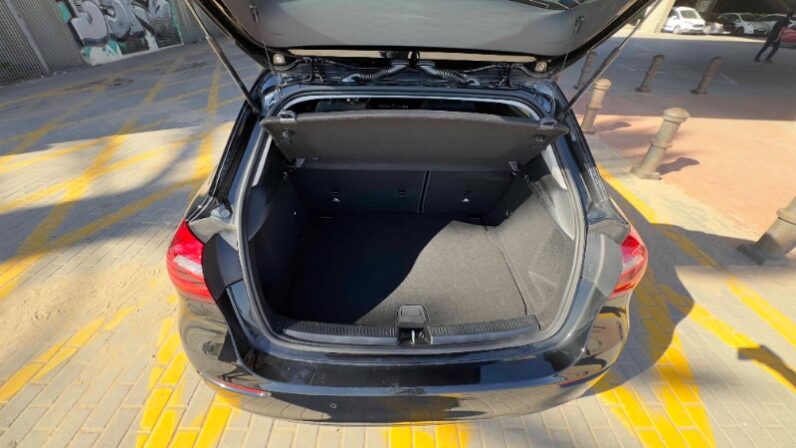 
								MERCEDES-BENZ Clase A 180d 8G-DCT 5 Puertas 2021 full									