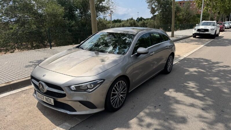 
								Mercedes-Benz CLA Shooting Brake CLA 180 d Aut. 5d full									